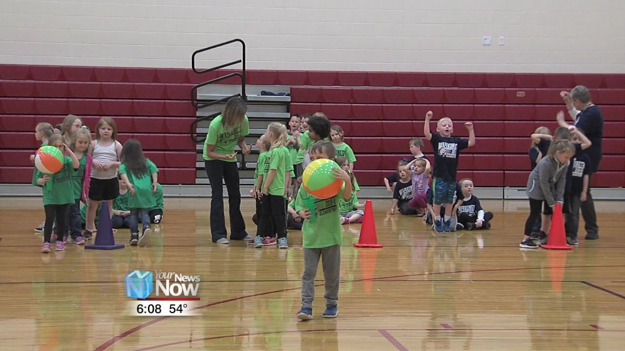 Wapakoneta students learn from philanthropy for Ronald McDonald House 1.jpg